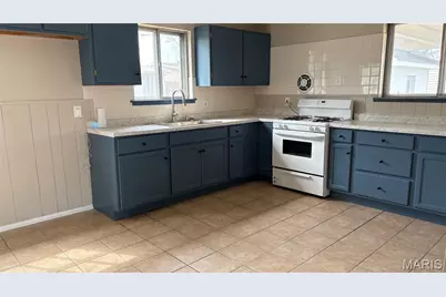 680 Central Parkway, Saint Louis, MO 63031 - Photo 3