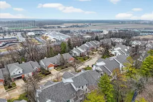 16816 Chesterfield Bluffs Cir, Chesterfield, MO 63005 - Photo 45