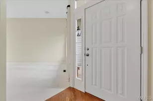 16816 Chesterfield Bluffs Cir, Chesterfield, MO 63005 - Photo 5