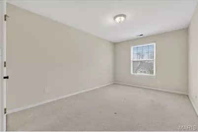 16816 Chesterfield Bluffs Circle, Chesterfield, MO 63005 - Photo 31