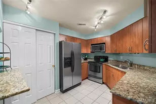 4570 Laclede Ave, Saint Louis, MO 63108 - Photo 11