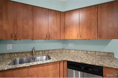 4570 Laclede Avenue #205, Saint Louis, MO 63108 - Photo 15