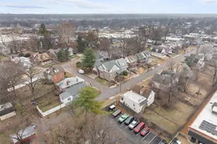 2620 Lyle Ave, Maplewood, MO 63143 - Photo 39