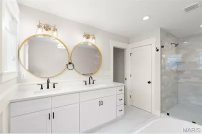 2620 Lyle Avenue, Maplewood, MO 63143 - Photo 23