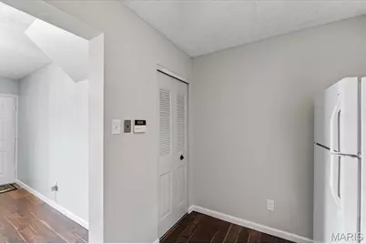 1436 Peacock Lane, Saint Louis, MO 63144 - Photo 9
