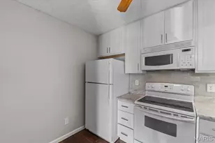 1436 Peacock Ln, Saint Louis, MO 63144 - Photo 11