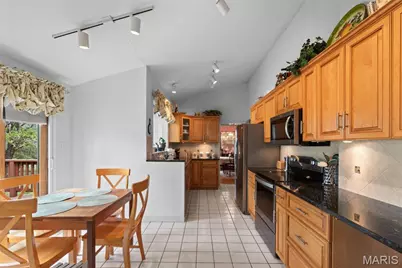 30 Fox Meadows, Saint Louis, MO 63127 - Photo 19