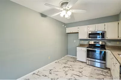 3402 Country Stone Manor Drive #E, Valley Park, MO 63088 - Photo 9