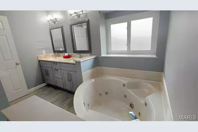 331 Carriage Trail Court, O'Fallon, MO 63368 - Photo 9