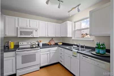 1266 Big Bend Crossing Drive, Manchester, MO 63088 - Photo 13