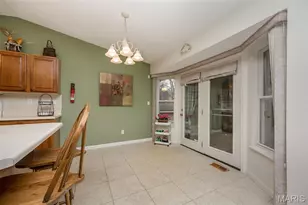 2211 Castlegate Dr, Imperial, MO 63052 - Photo 9