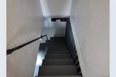 420 Scenic Drive, Saint Louis, MO 63137 - Photo 15