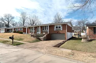 9757 Croftwood Dr, Saint Louis, MO 63123 - Photo 1
