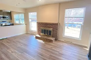 9757 Croftwood Dr, Saint Louis, MO 63123 - Photo 13