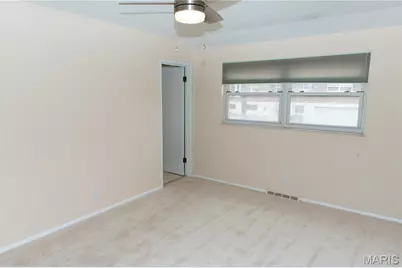 9757 Croftwood Drive, Saint Louis, MO 63123 - Photo 17