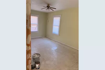 7853 Olive Boulevard, University City, MO 63130 - Photo 11