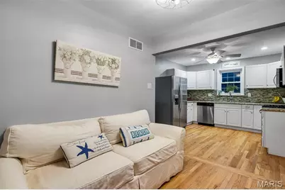 6430 Sutherland Avenue, Saint Louis, MO 63109 - Photo 23