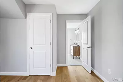 3716 Illinois Avenue, Saint Louis, MO 63118 - Photo 17