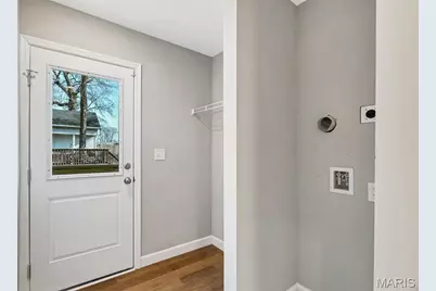 3716 Illinois Avenue, Saint Louis, MO 63118 - Photo 9