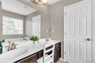 2636 Grover Crossing Way, Saint Louis, MO 63040 - Photo 29