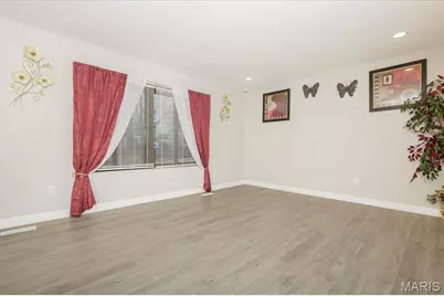2345 Derhake Road, Florissant, MO 63033 - Photo 9
