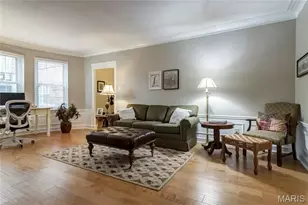 7545 Wellington Way, Clayton, MO 63105 - Photo 9