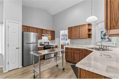 7 Country Lane Court, Florissant, MO 63033 - Photo 7