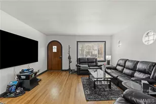 4981 Pernod Ave, Saint Louis, MO 63139 - Photo 3