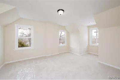 7824 Rosedale Drive, Saint Louis, MO 63121 - Photo 11