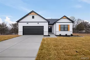 18859 Alyson Dr Dr, Warrenton, MO 63383 - Photo 1