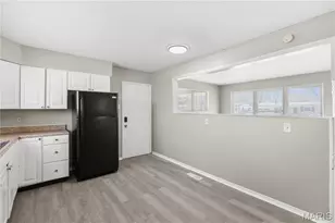 1710 Kay Dr, Florissant, MO 63031 - Photo 9