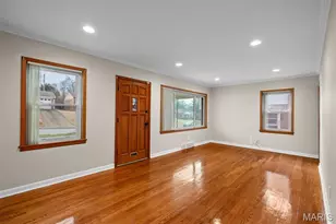 1147 Jolene Dr, Bellefontaine Neighbors, MO 63137 - Photo 5