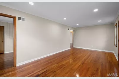 1147 Jolene Drive, Bellefontaine Neighbors, MO 63137 - Photo 7