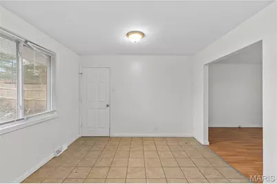 10229 Edgefield Drive, Castle Point, MO 63136 - Photo 9