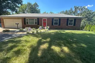 7 Bromley Dr, Ferguson, MO 63135 - Photo 3