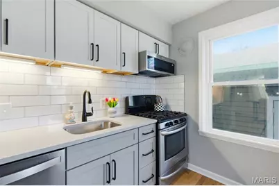 887 Dickson Street, Saint Louis, MO 63122 - Photo 9