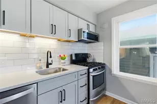 887 Dickson St, Saint Louis, MO 63122 - Photo 9