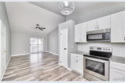 1936 Marine Terrace Drive #J, Unincorporated, MO 63146 - Photo 7