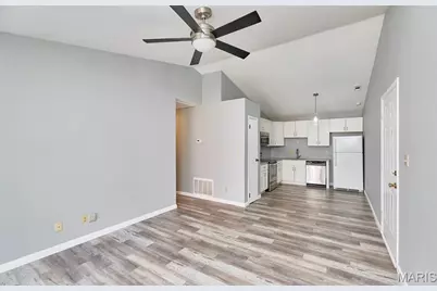 1936 Marine Terrace Drive #J, Unincorporated, MO 63146 - Photo 5