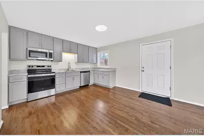 9608 Miriam Avenue, Overland, MO 63114 - Photo 7