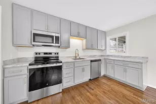 9608 Miriam Ave, Overland, MO 63114 - Photo 3