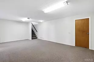 2181 Cherry Cove Ct, Maryland Heights, MO 63043 - Photo 33