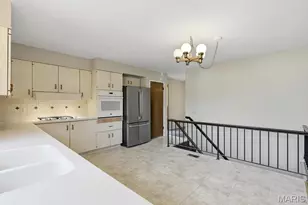 2181 Cherry Cove Ct, Maryland Heights, MO 63043 - Photo 13