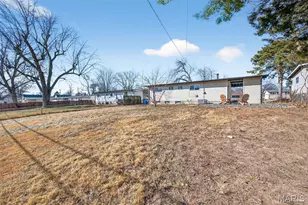 1270 Bobolink Dr, Florissant, MO 63031 - Photo 35