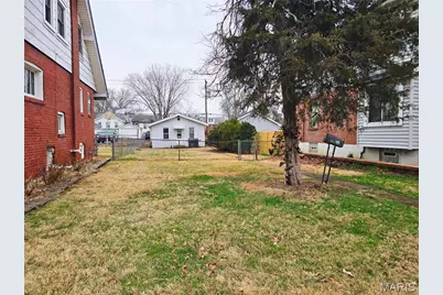 6822 Hancock Avenue, Saint Louis, MO 63139 - Photo 3