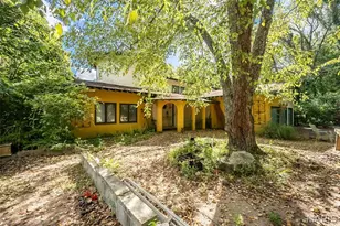 235 Quindaro Dr, Florissant, MO 63034 - Photo 7