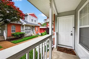 3119 Park Hampton Ct, Saint Louis, MO 63139 - Photo 3