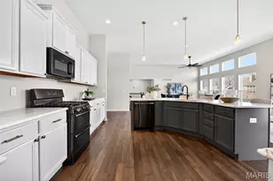 131 Austin Oaks Dr, Moscow Mills, MO 63362 - Photo 19