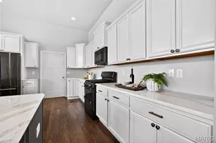 131 Austin Oaks Dr, Moscow Mills, MO 63362 - Photo 17