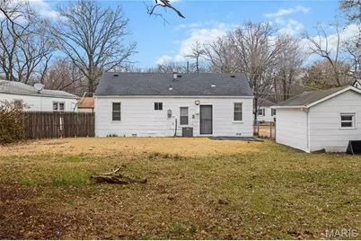 269 S Barat Avenue, Ferguson, MO 63135 - Photo 5